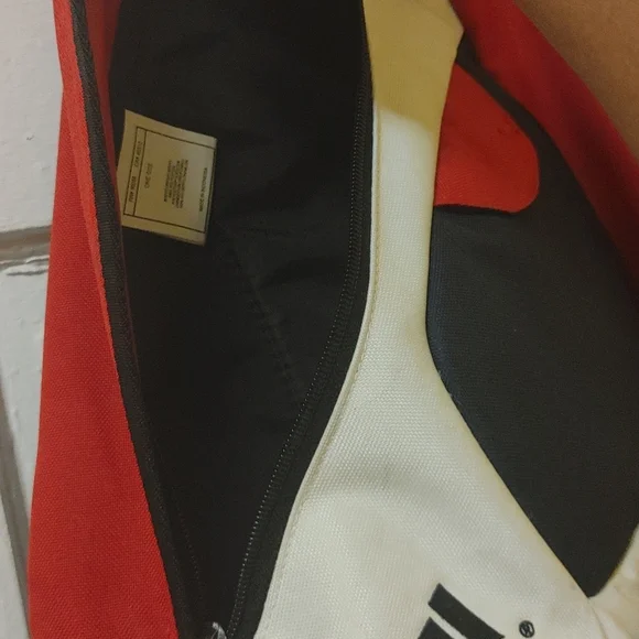 Backack - Picture 3 of 7